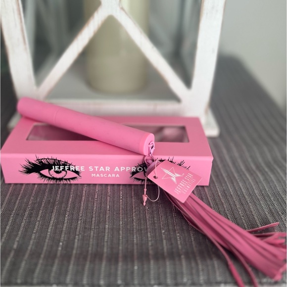 NIB Jeffrey Star 2pc set Mascara Black and The Gloss Paid in Full Lip gloss - Picture 8 of 10